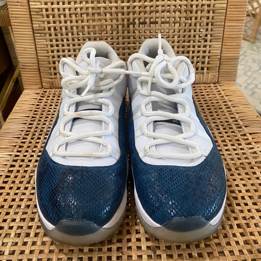 Jordans 11 cd6846-102
